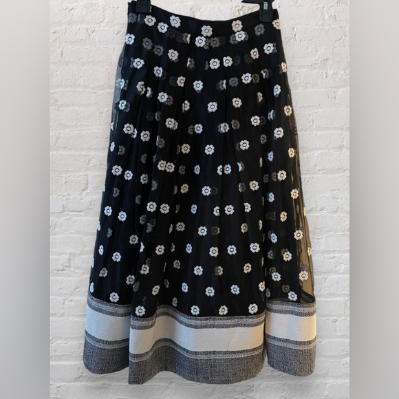 Sachin & Babi Noir Black Silk Embroidered Floral Midi Skirt Women Size 4 A-line - Picture 6 of 10